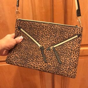 Stella & Dot Lady Boss Crossbody bag with Strap